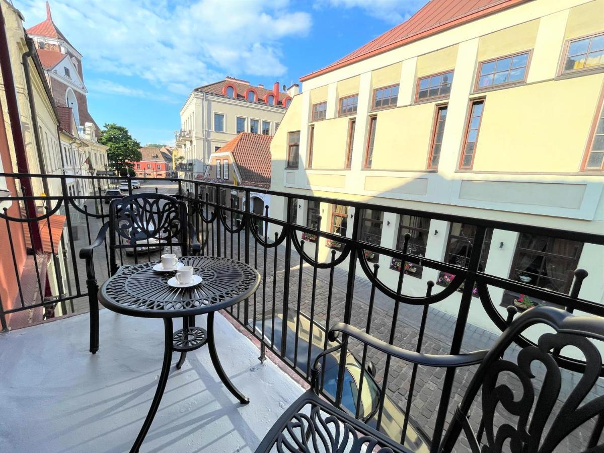 Picturesque Old Town Apartment With Charming Balcony Каунас Экстерьер фото